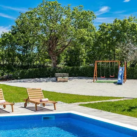 Matea Villa Marcana