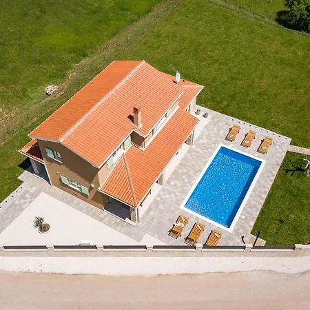 Villa Matea *